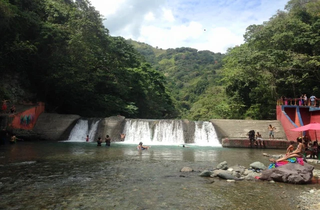 Rio Balneario El Camellon Masipedro